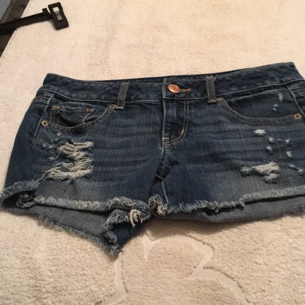 Ladies American Eagle Shorts